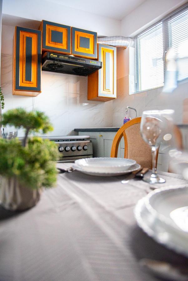 Promenada Old Town Apartment Bucureşti Ngoại thất bức ảnh