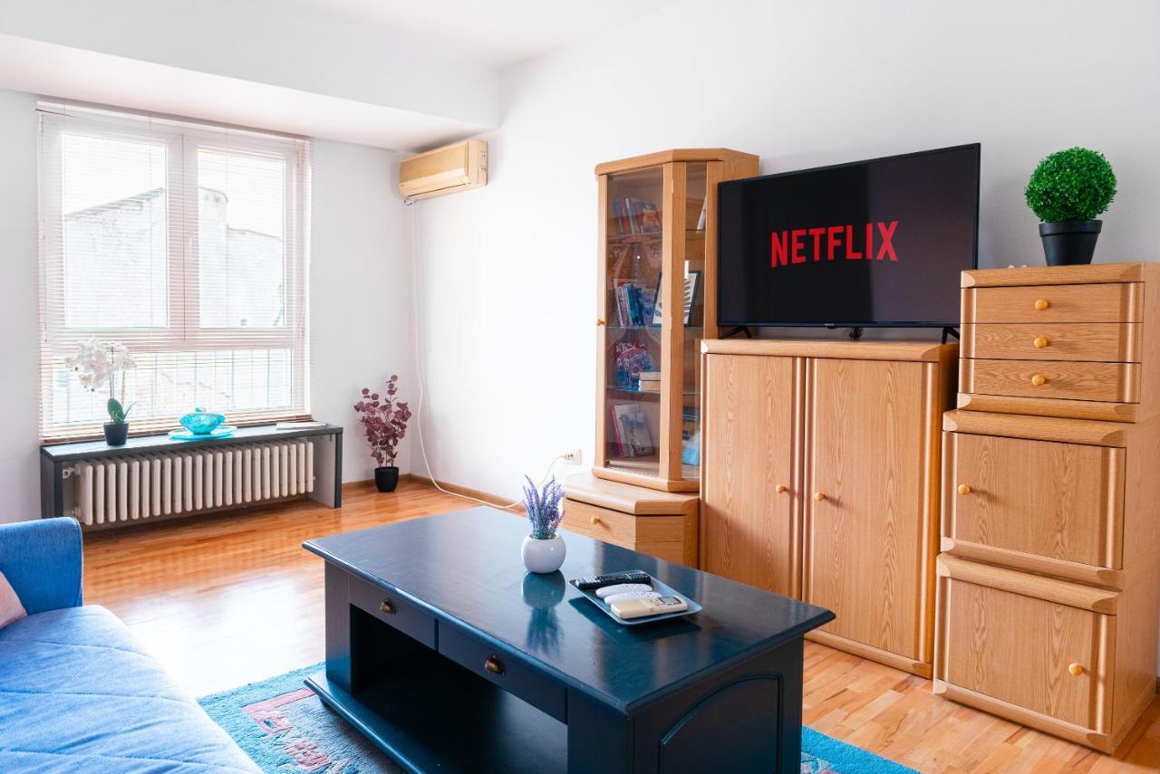 Promenada Old Town Apartment Bucureşti Ngoại thất bức ảnh